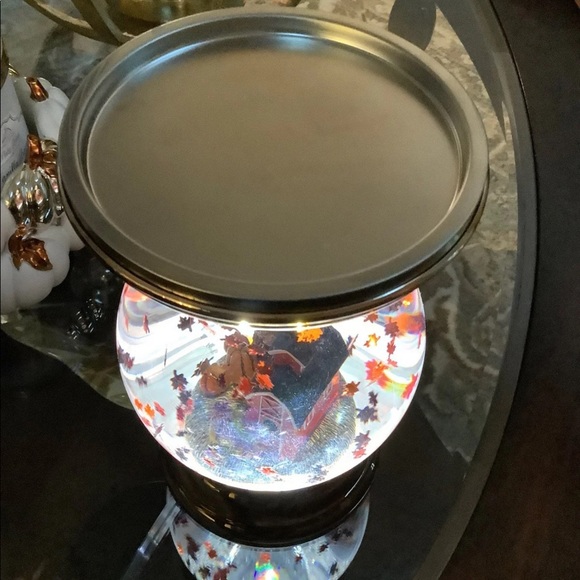 Bath & Body Works Fall Farmhouse Globe